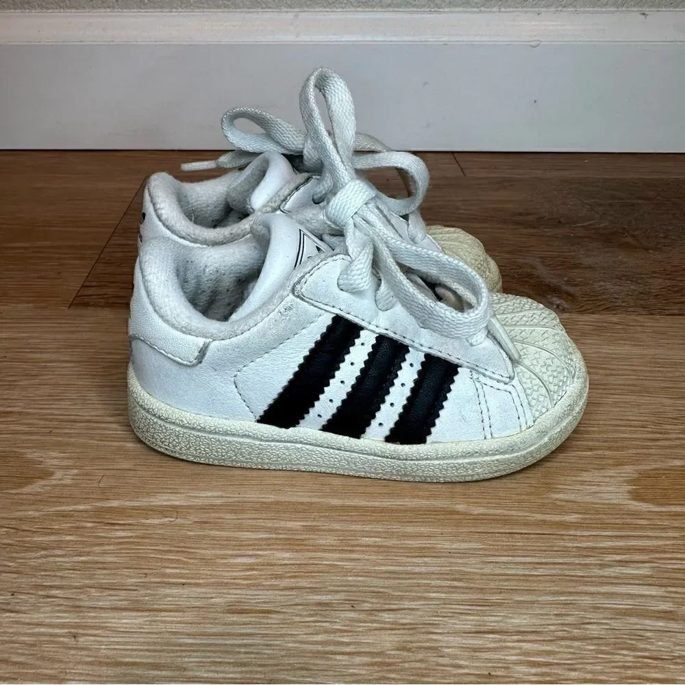 Adidas Unisex Baby Size 4.5 Superstar Lace Up Sneaker Shoes